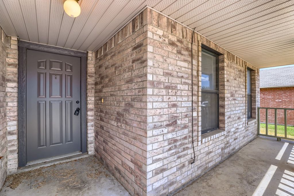 2428 Winford Drive, Grand Prairie, TX 75052 — photo 4