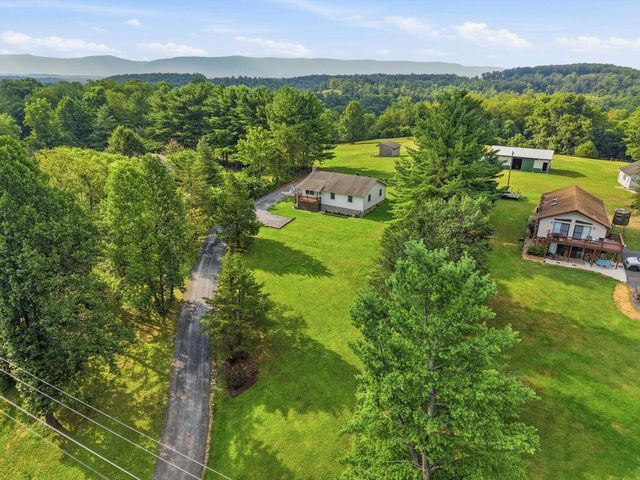 2756 RIDGE HOLLOW RD, Edinburg, VA 22824