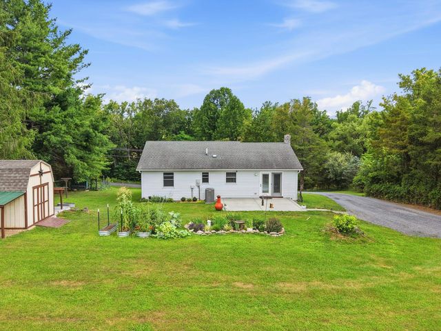 2756 RIDGE HOLLOW RD, Edinburg, VA 22824