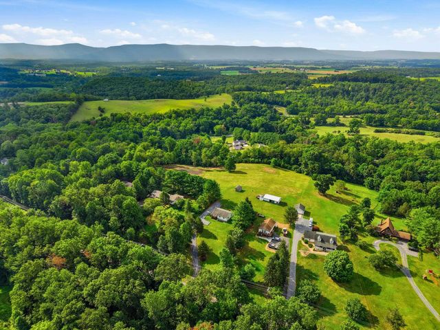 2756 RIDGE HOLLOW RD, Edinburg, VA 22824