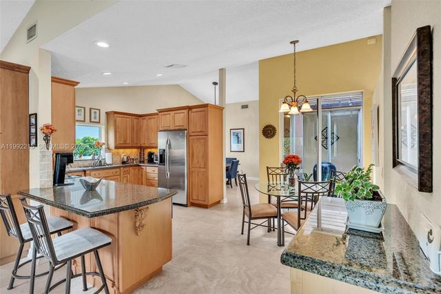 3423 Amsterdam Ave, Cooper City, FL 33026