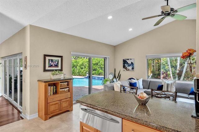 3423 Amsterdam Ave, Cooper City, FL 33026