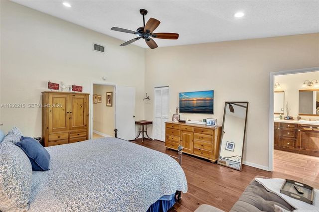 3423 Amsterdam Ave, Cooper City, FL 33026