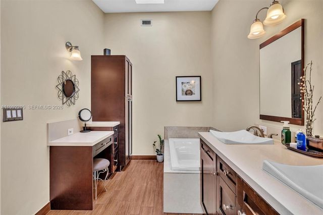 3423 Amsterdam Ave, Cooper City, FL 33026