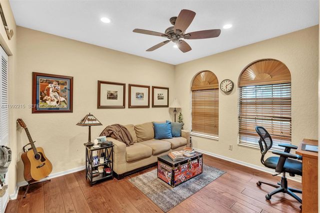 3423 Amsterdam Ave, Cooper City, FL 33026