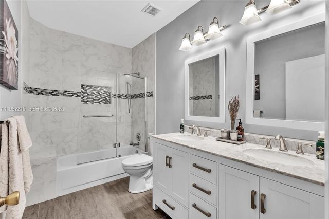 3423 Amsterdam Ave, Cooper City, FL 33026