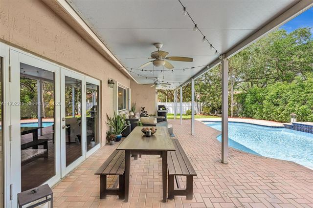 3423 Amsterdam Ave, Cooper City, FL 33026