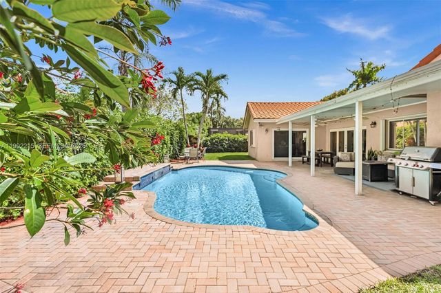 3423 Amsterdam Ave, Cooper City, FL 33026