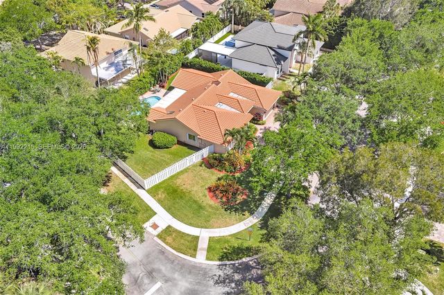 3423 Amsterdam Ave, Cooper City, FL 33026