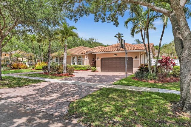 3423 Amsterdam Ave, Cooper City, FL 33026