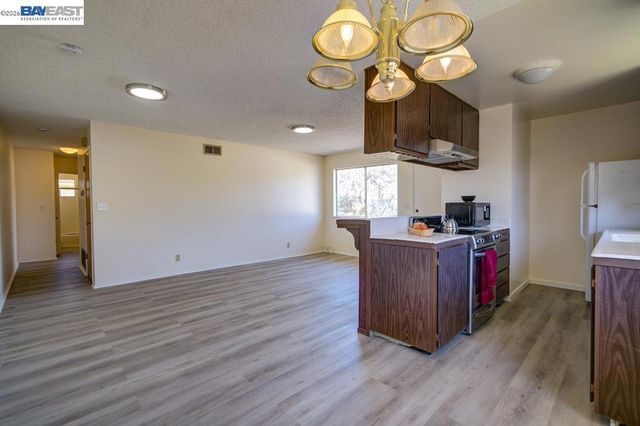 34848 Starling Drive 4, Union City, CA 94587
