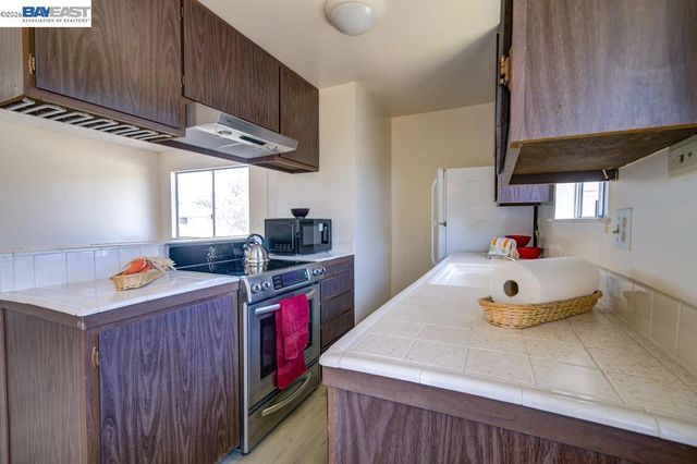 34848 Starling Drive 4, Union City, CA 94587