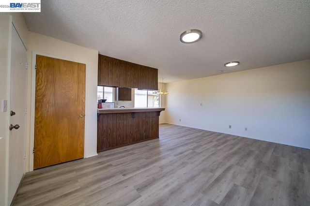 34848 Starling Drive 4, Union City, CA 94587
