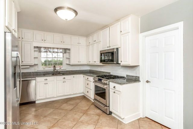 1017 Hillcrest Lane, Mobile, AL 36693