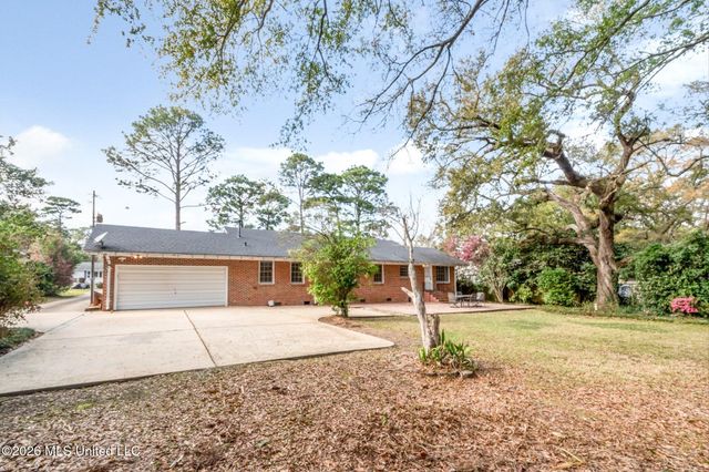 1017 Hillcrest Lane, Mobile, AL 36693