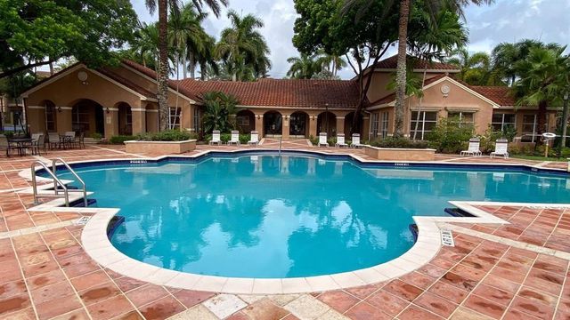 4856 N State Road 7 1304, Coconut Creek, FL 33073