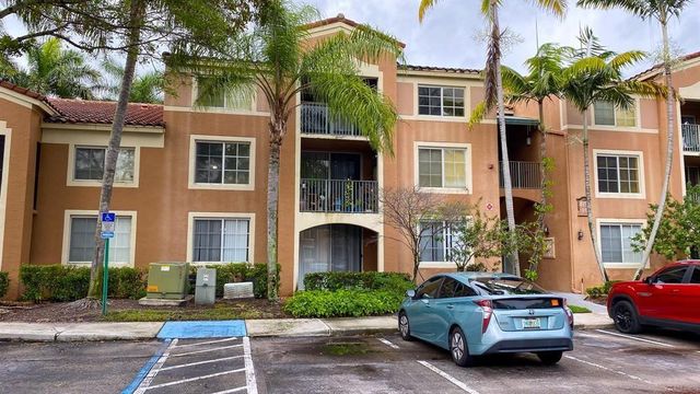 4856 N State Road 7 1304, Coconut Creek, FL 33073