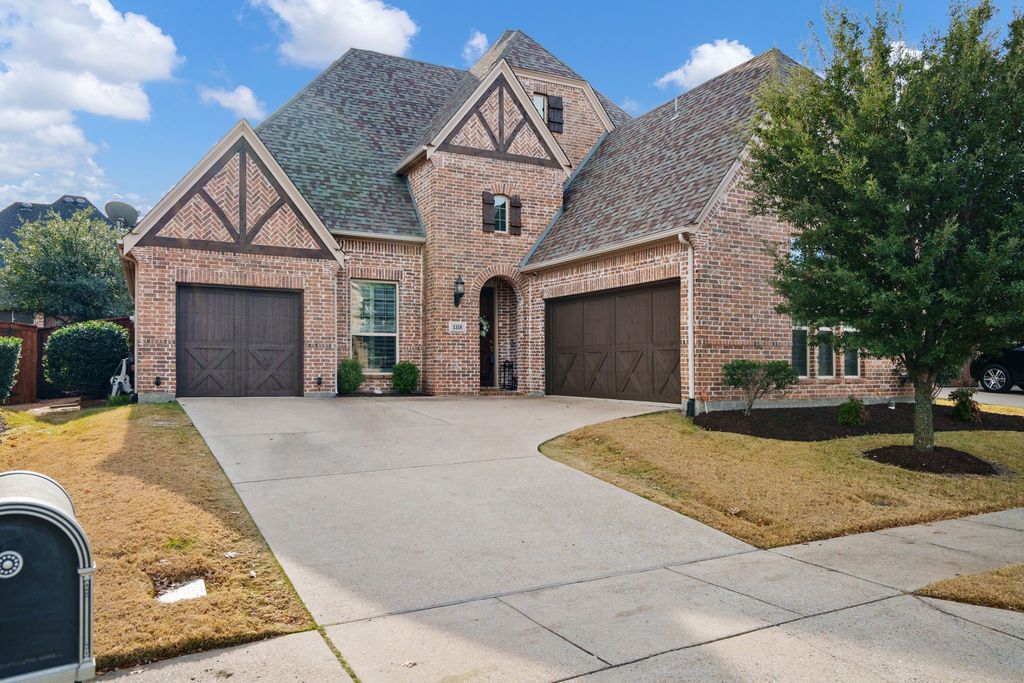 1318 Cottonwood Drive, Celina, TX 75009