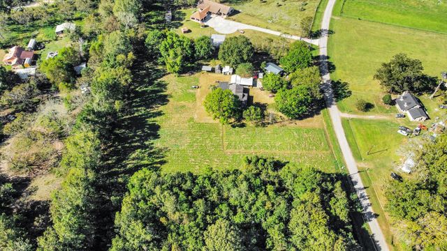 591 Hay Meadow Lane, Shepherd, TX 77371