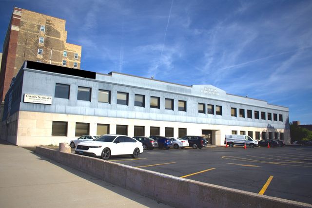 415 Washington Street 109, Waukegan, IL 60085