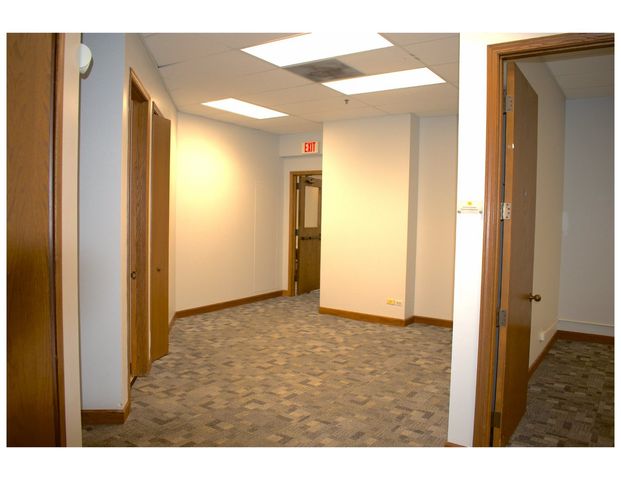 415 Washington Street 109, Waukegan, IL 60085