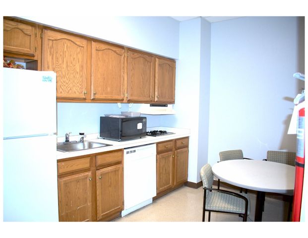 415 Washington Street 109, Waukegan, IL 60085