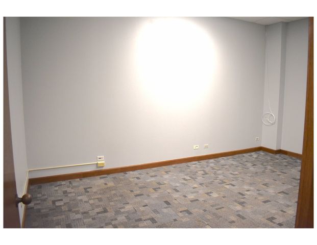 415 Washington Street 109, Waukegan, IL 60085