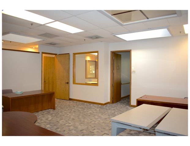 415 Washington Street 109, Waukegan, IL 60085