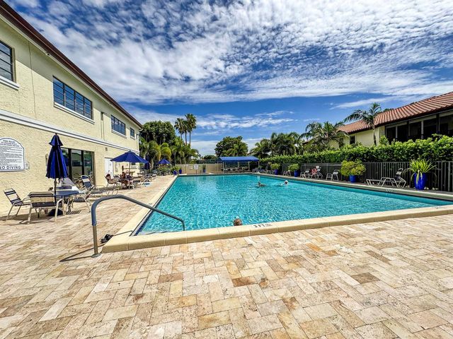 10624 Tropic Palm Avenue 202, Boynton Beach, FL 33437