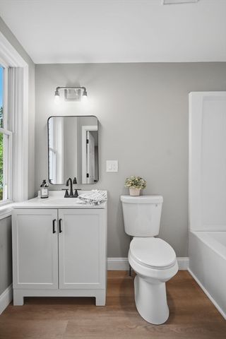 55 Fuller St, Chicopee, MA 01020