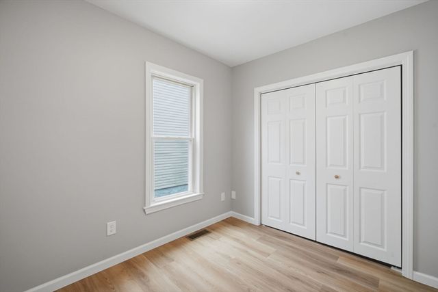 55 Fuller St, Chicopee, MA 01020