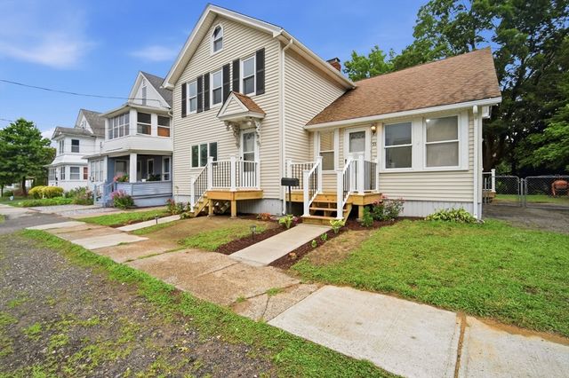 55 Fuller St, Chicopee, MA 01020