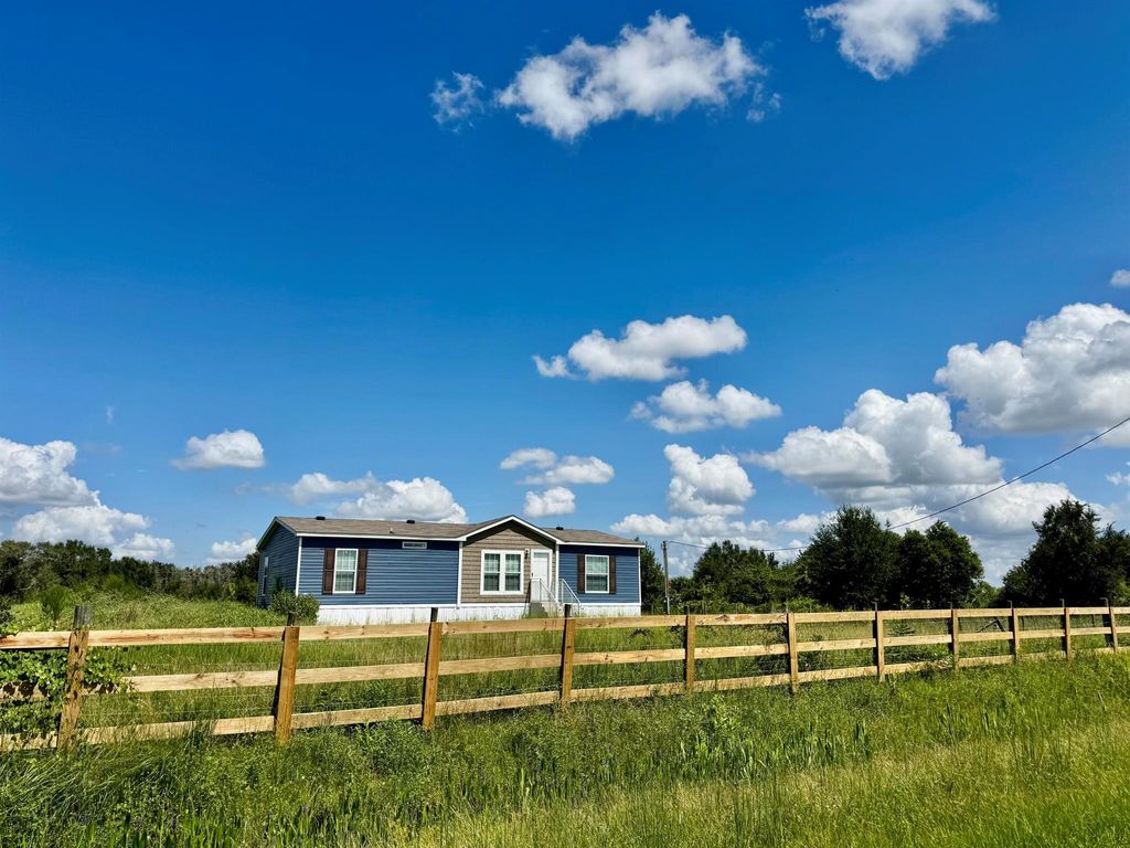 14615 NW 246th Street, Okeechobee, FL 34972