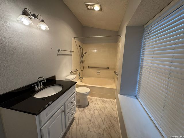 2622 Lakehaven, San Antonio, TX 78222