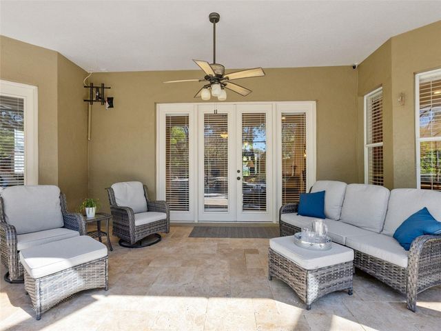 6107 KINGBIRD MANOR DRIVE, Lithia, FL 33547