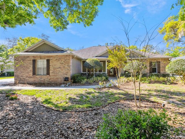 6107 KINGBIRD MANOR DRIVE, Lithia, FL 33547