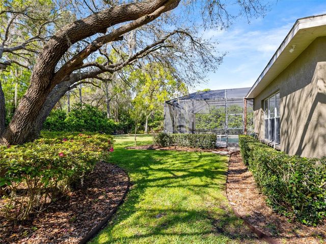 6107 KINGBIRD MANOR DRIVE, Lithia, FL 33547