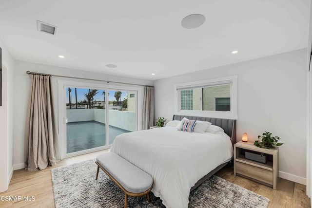 5113 Whitecap Street, Oxnard, CA 93035