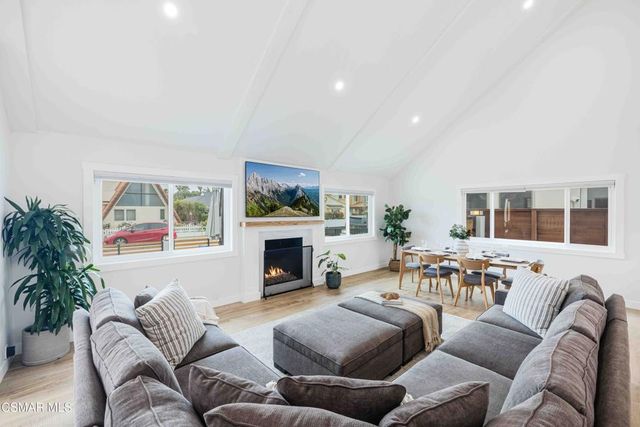 5113 Whitecap Street, Oxnard, CA 93035