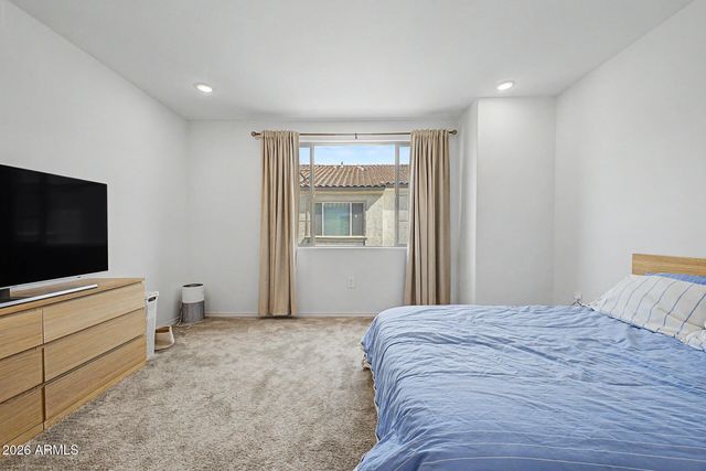 1821 E BERNIE Lane 103, Gilbert, AZ 85295