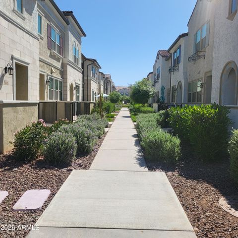 1821 E BERNIE Lane 103, Gilbert, AZ 85295