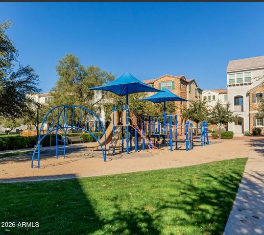 1821 E BERNIE Lane 103, Gilbert, AZ 85295
