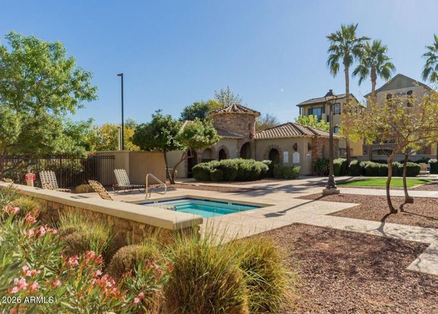 1821 E BERNIE Lane 103, Gilbert, AZ 85295