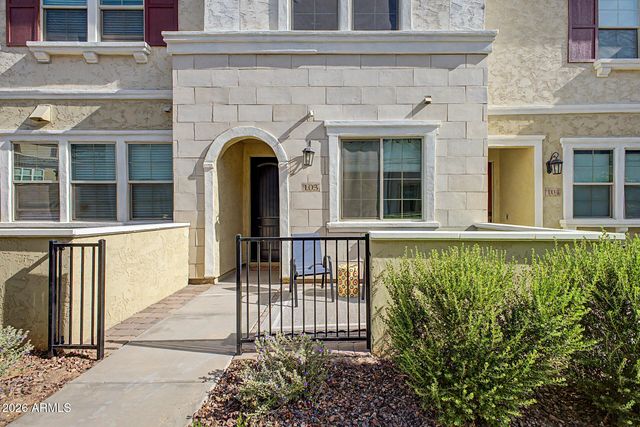 1821 E BERNIE Lane 103, Gilbert, AZ 85295