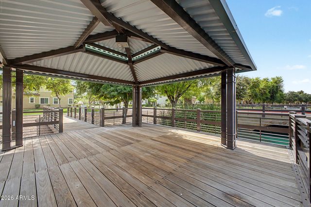1821 E BERNIE Lane 103, Gilbert, AZ 85295