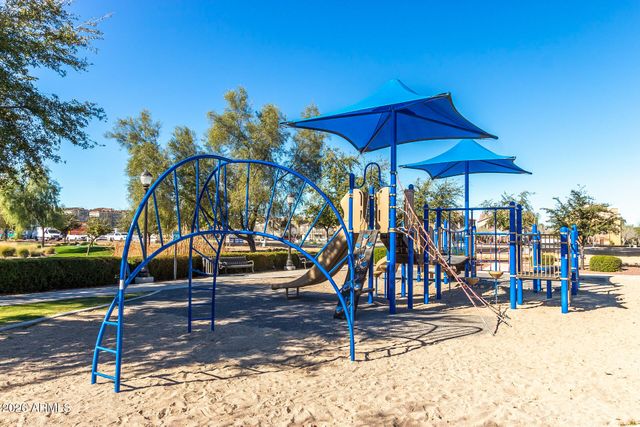 1821 E BERNIE Lane 103, Gilbert, AZ 85295