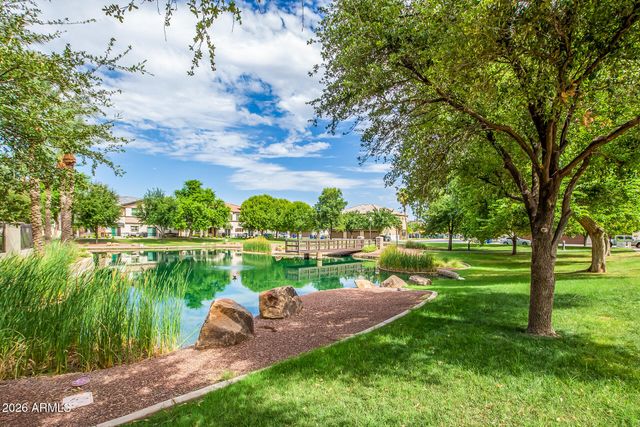 1821 E BERNIE Lane 103, Gilbert, AZ 85295