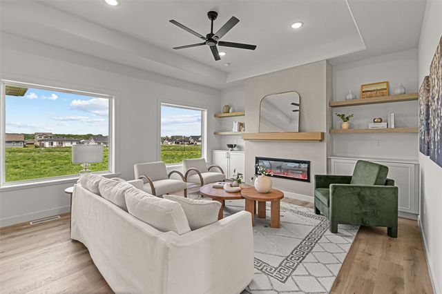 801 Crestview Drive, Solon, IA 52333