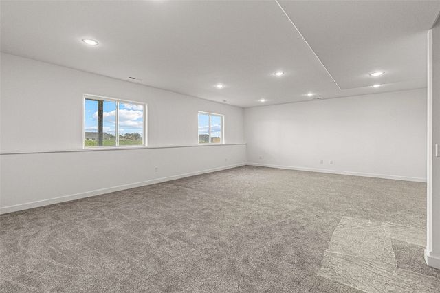 801 Crestview Drive, Solon, IA 52333