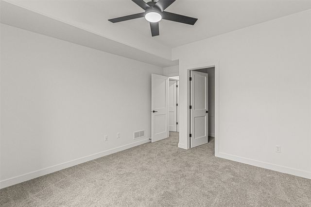 801 Crestview Drive, Solon, IA 52333